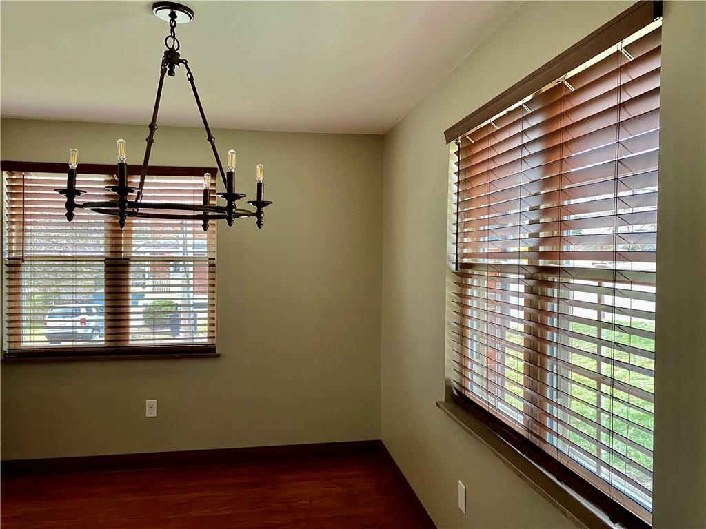 621 Bower Hill Road Pittsburgh, PA 15228 - Photo 8 of 20 Gallery Image 8