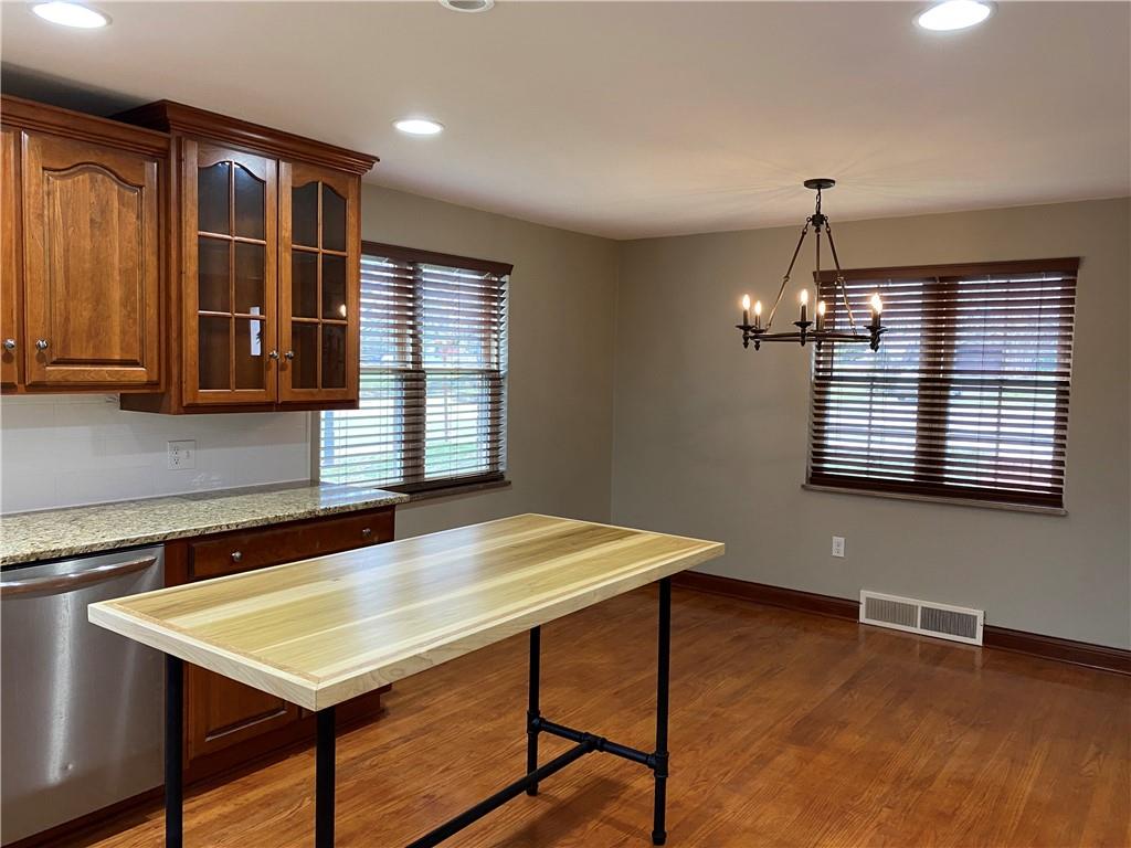 621 Bower Hill Road Pittsburgh, PA 15228 - Photo 10 of 20 Gallery Image 10