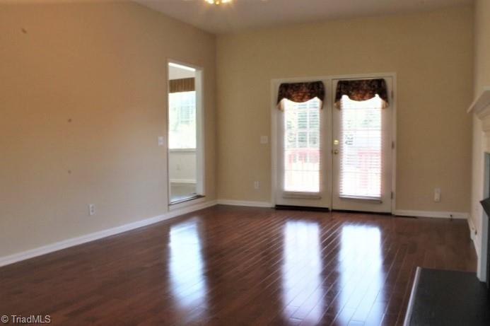 2458 Willard Road High Point, NC 27265 - Photo 4 of 32