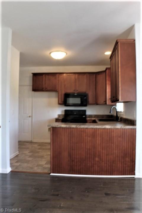 2458 Willard Road High Point, NC 27265 - Photo 5 of 32