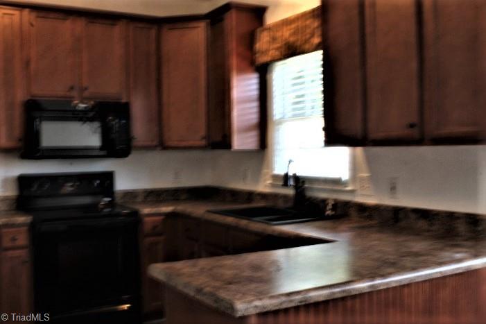 2458 Willard Road High Point, NC 27265 - Photo 6 of 32