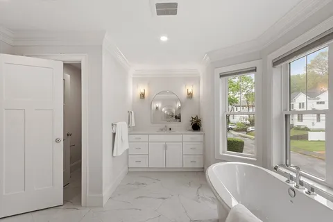 $2,599,000 | 31 Moody Street, Newton, MA 02467