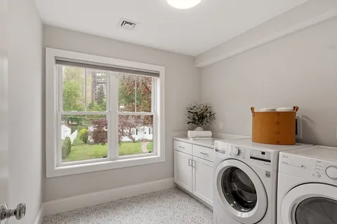 $2,599,000 | 31 Moody Street, Newton, MA 02467