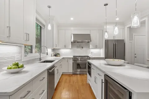 $2,599,000 | 31 Moody Street, Newton, MA 02467