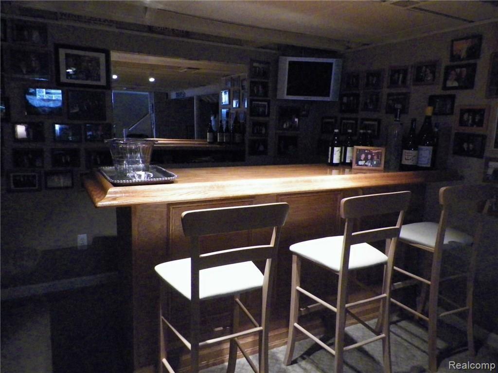 1944 Severn Road Grosse Pointe, MI 48236 - Photo 19 of 25 1944 Severn 053.JPG