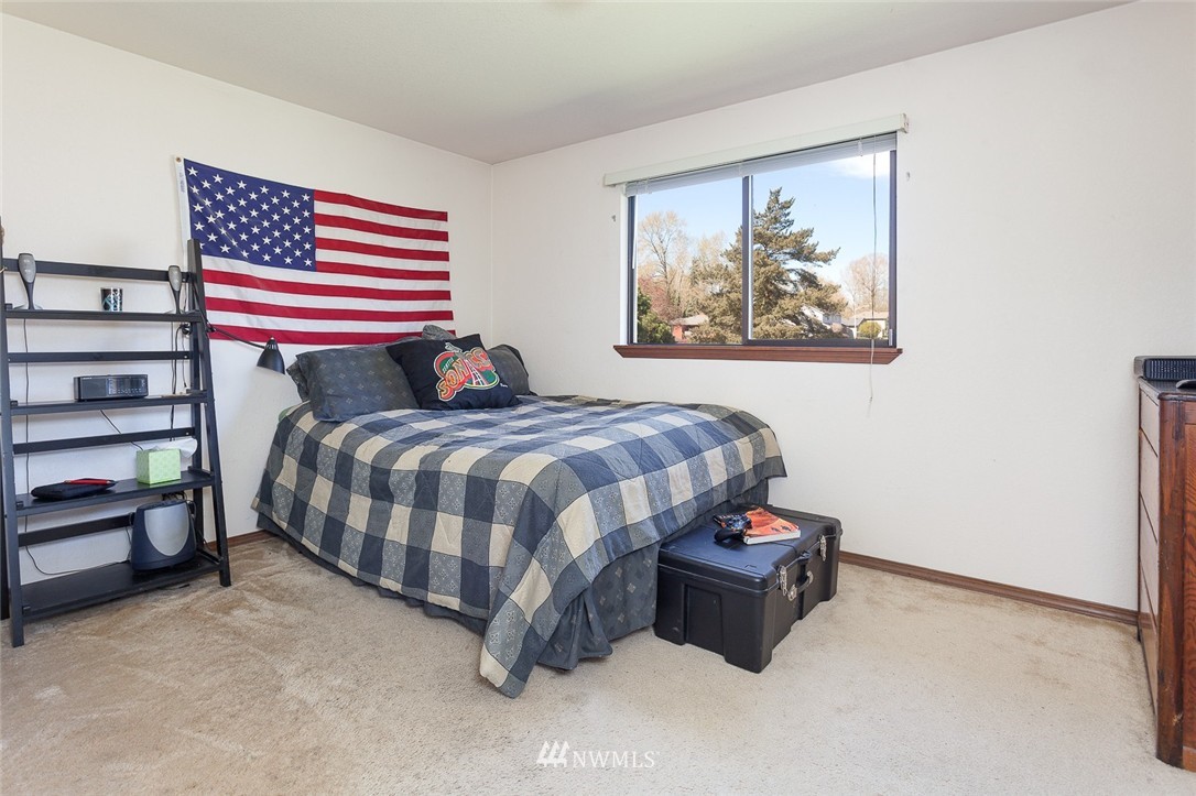 1020 234th Place Southwest Bothell, WA 98021 - Photo 17 of 20