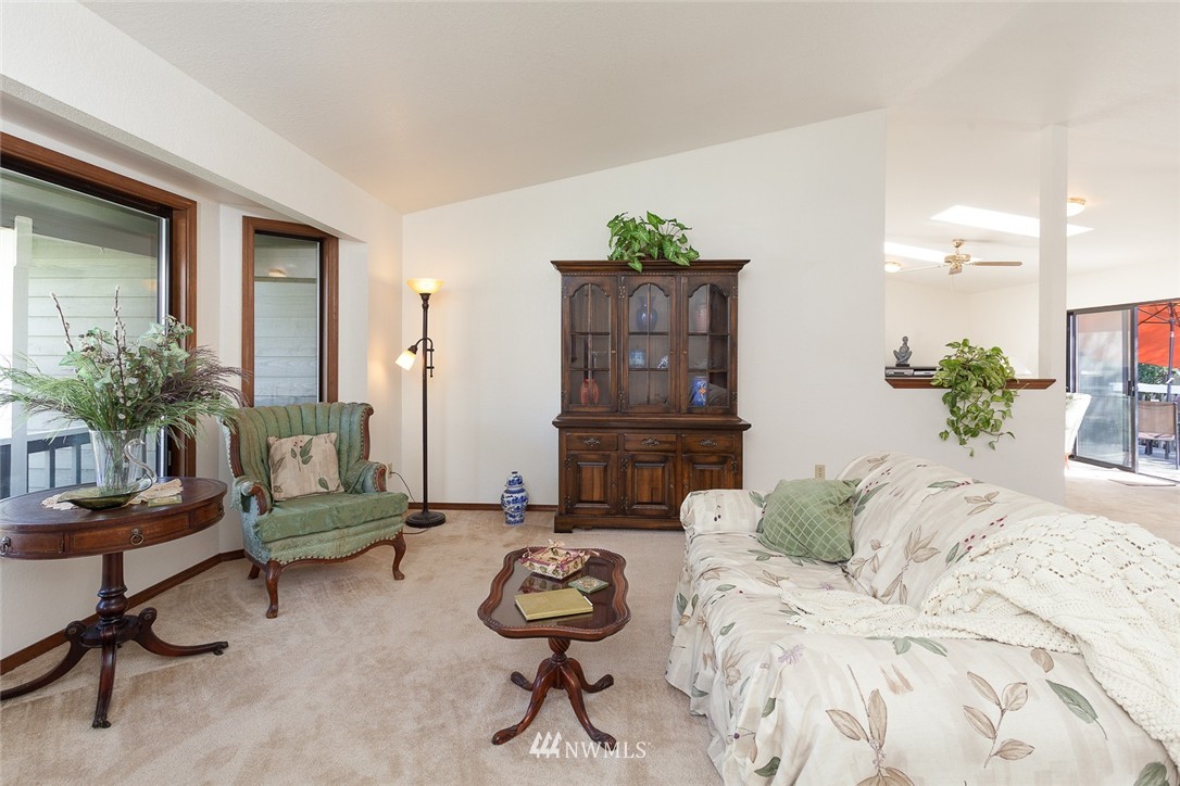 1020 234th Place Southwest Bothell, WA 98021 - Photo 6 of 20