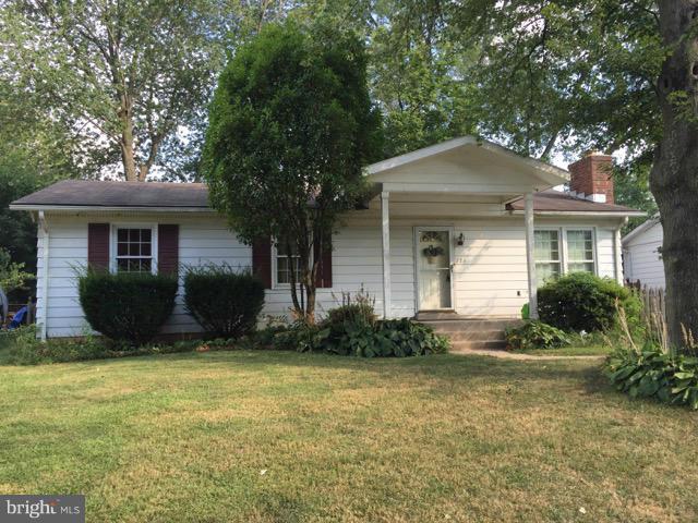 123 Spring Street Gaithersburg, MD 20877 - Photo 22 of 23 Exterior (Front)