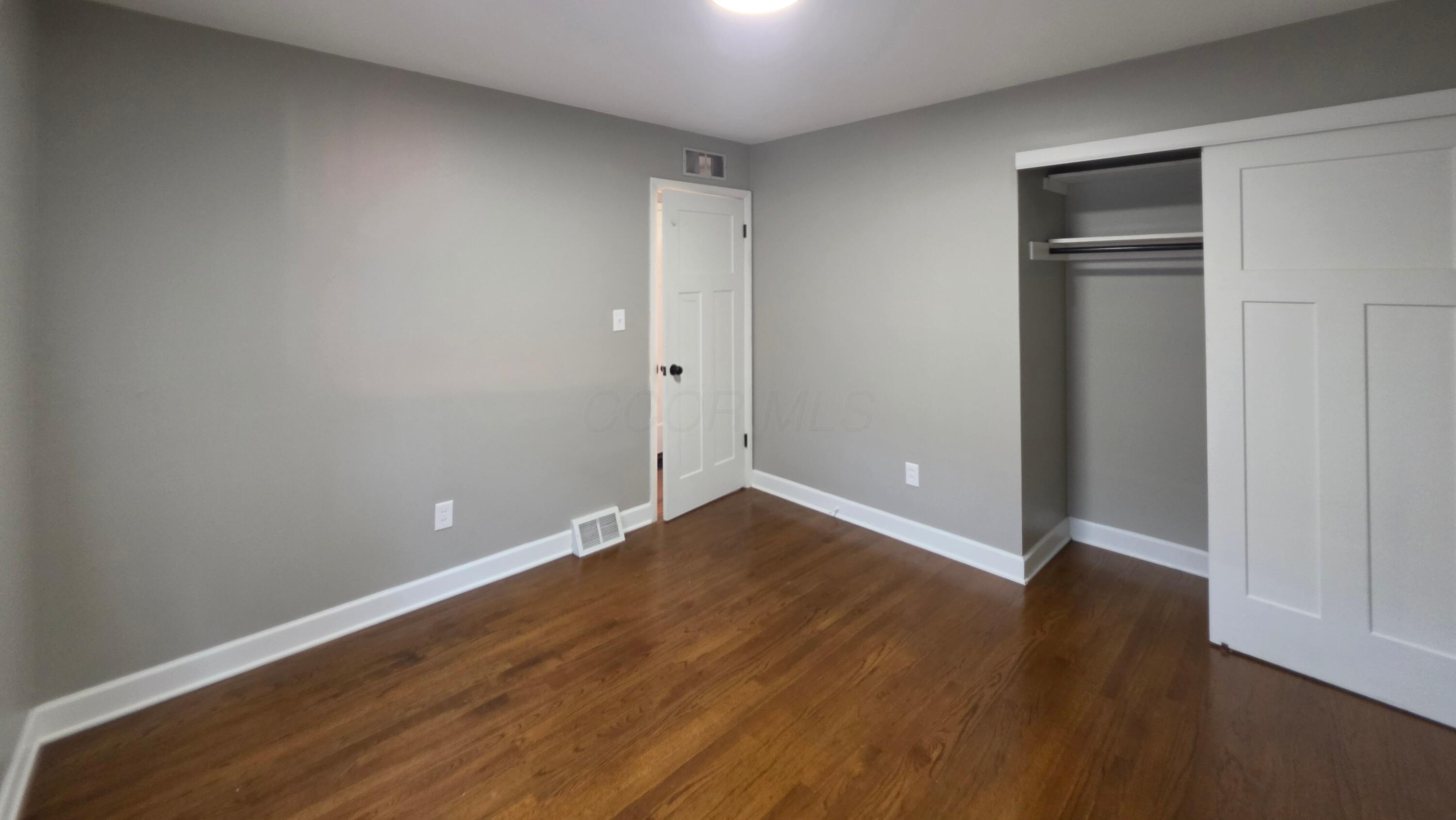 3137 Hillgate Road Columbus, OH 43207 - Photo 28 of 36 Bedroom 3
