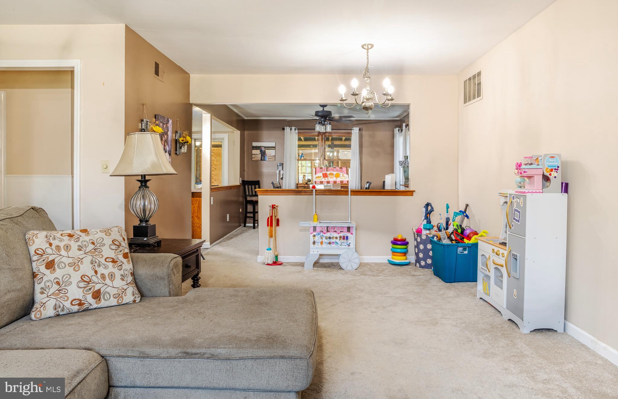 5 Uranus Road Sewell, NJ 08080 - Photo 6 of 24