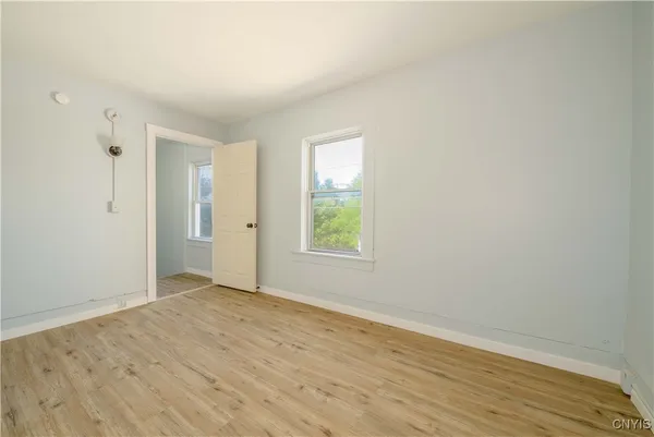 $1,400 | 42 East Cayuga Street, Oswego, NY 13126