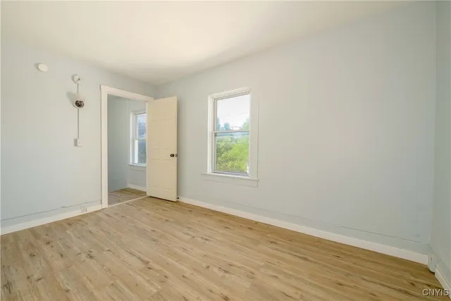 $1,400 | 42 East Cayuga Street, Oswego, NY 13126