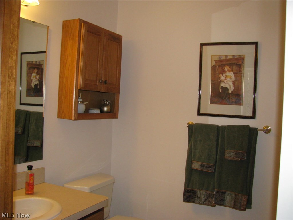 104 Chimney Ridge Chardon, OH 44024 - Photo 14 of 30 Gallery Image 14