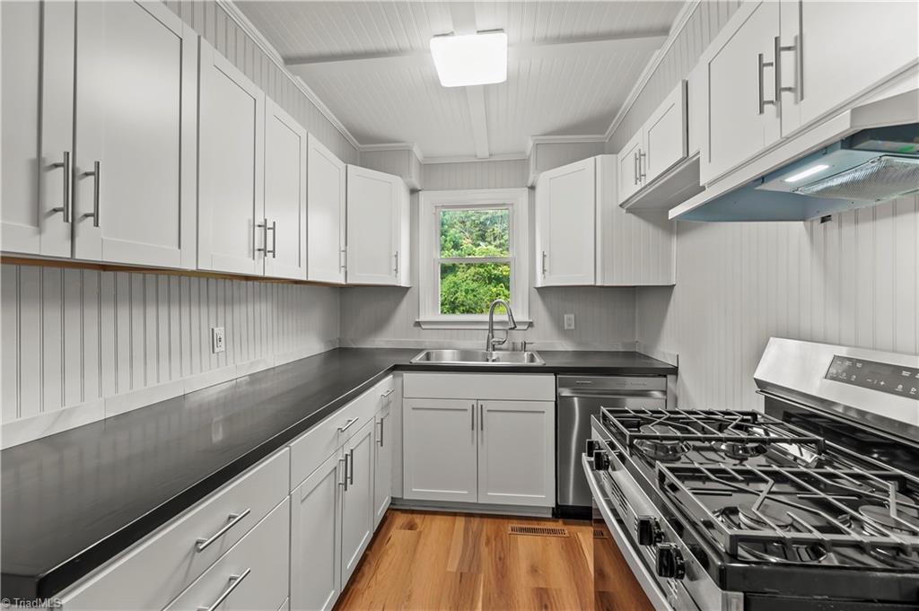 7129 Ridge Road Tobaccoville, NC 27050 - Photo 11 of 30 Gallery Image 11