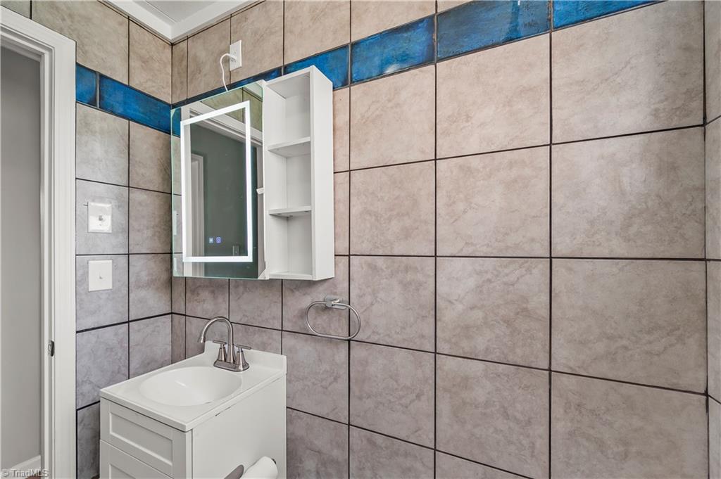 7129 Ridge Road Tobaccoville, NC 27050 - Photo 19 of 30 Gallery Image 19