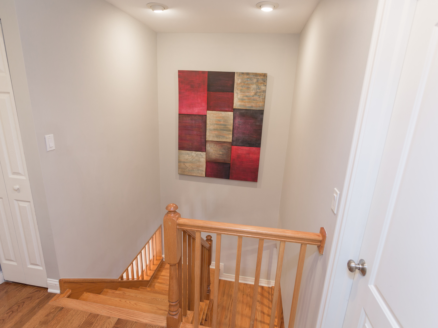 398 Rodenburg Road Roselle, IL 60172 - Photo 24 of 43 a view of entryway