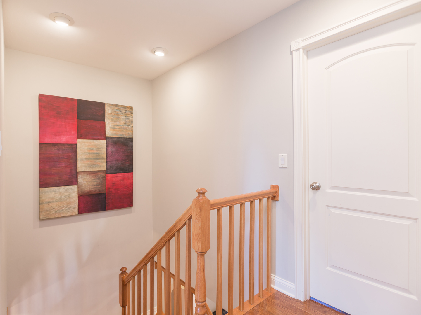 398 Rodenburg Road Roselle, IL 60172 - Photo 25 of 43 a view of a hallway