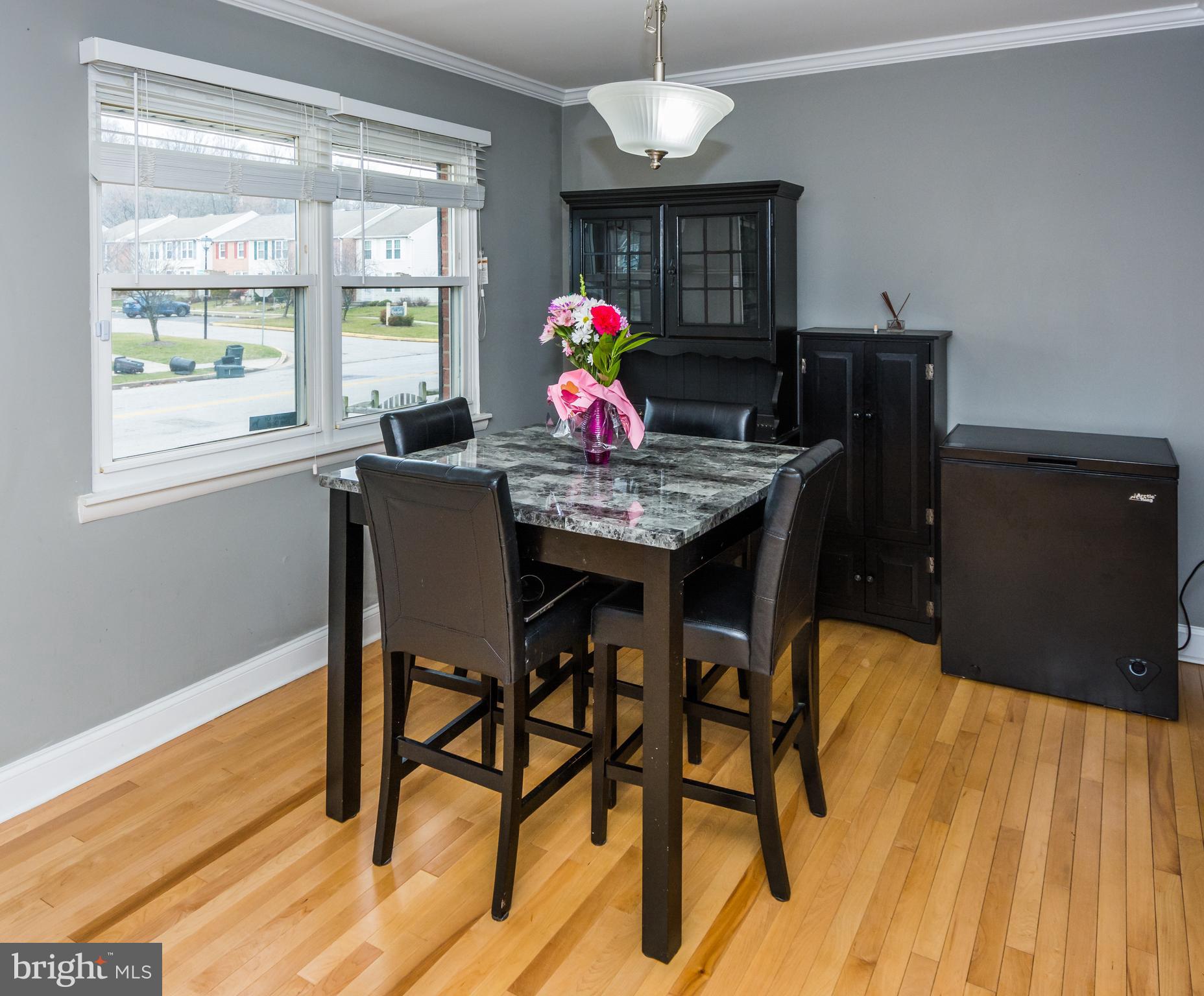 5605 Selford Road Baltimore, MD 21227 - Photo 2 of 47