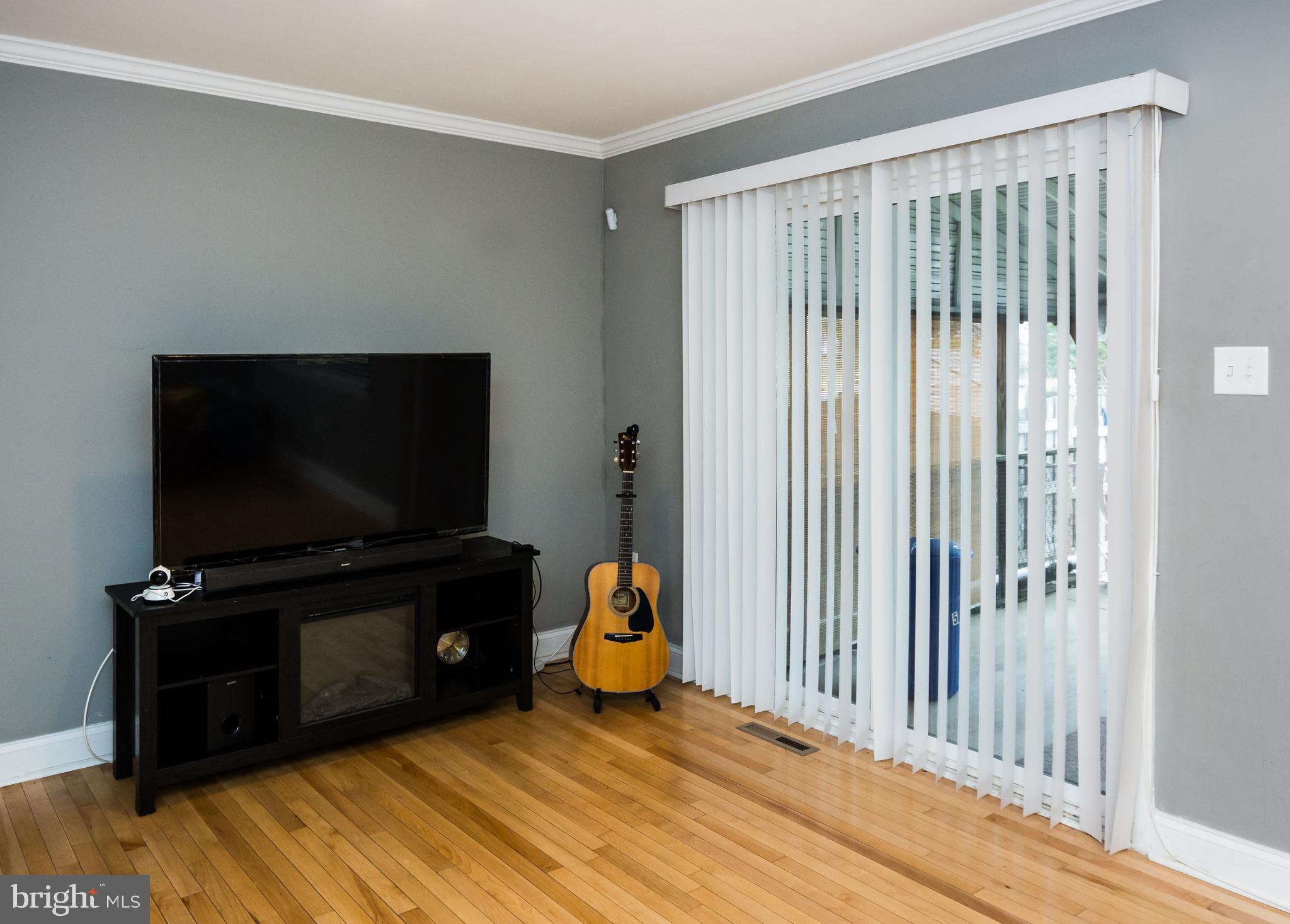 5605 Selford Road Baltimore, MD 21227 - Photo 16 of 47