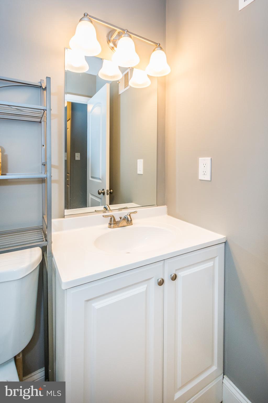 5605 Selford Road Baltimore, MD 21227 - Photo 30 of 47