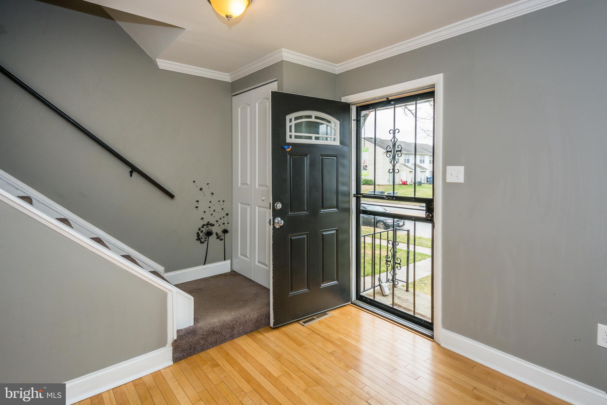 5605 Selford Road Baltimore, MD 21227 - Photo 4 of 47