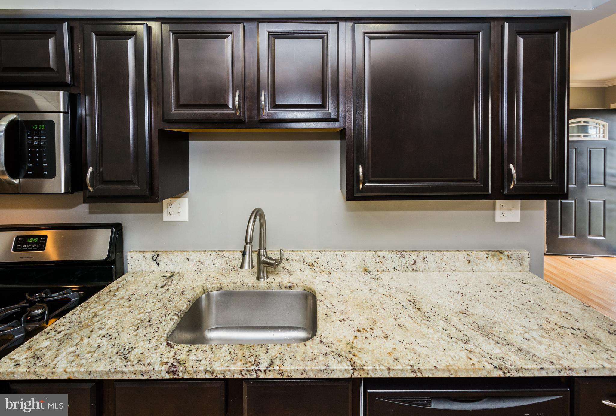 5605 Selford Road Baltimore, MD 21227 - Photo 8 of 47