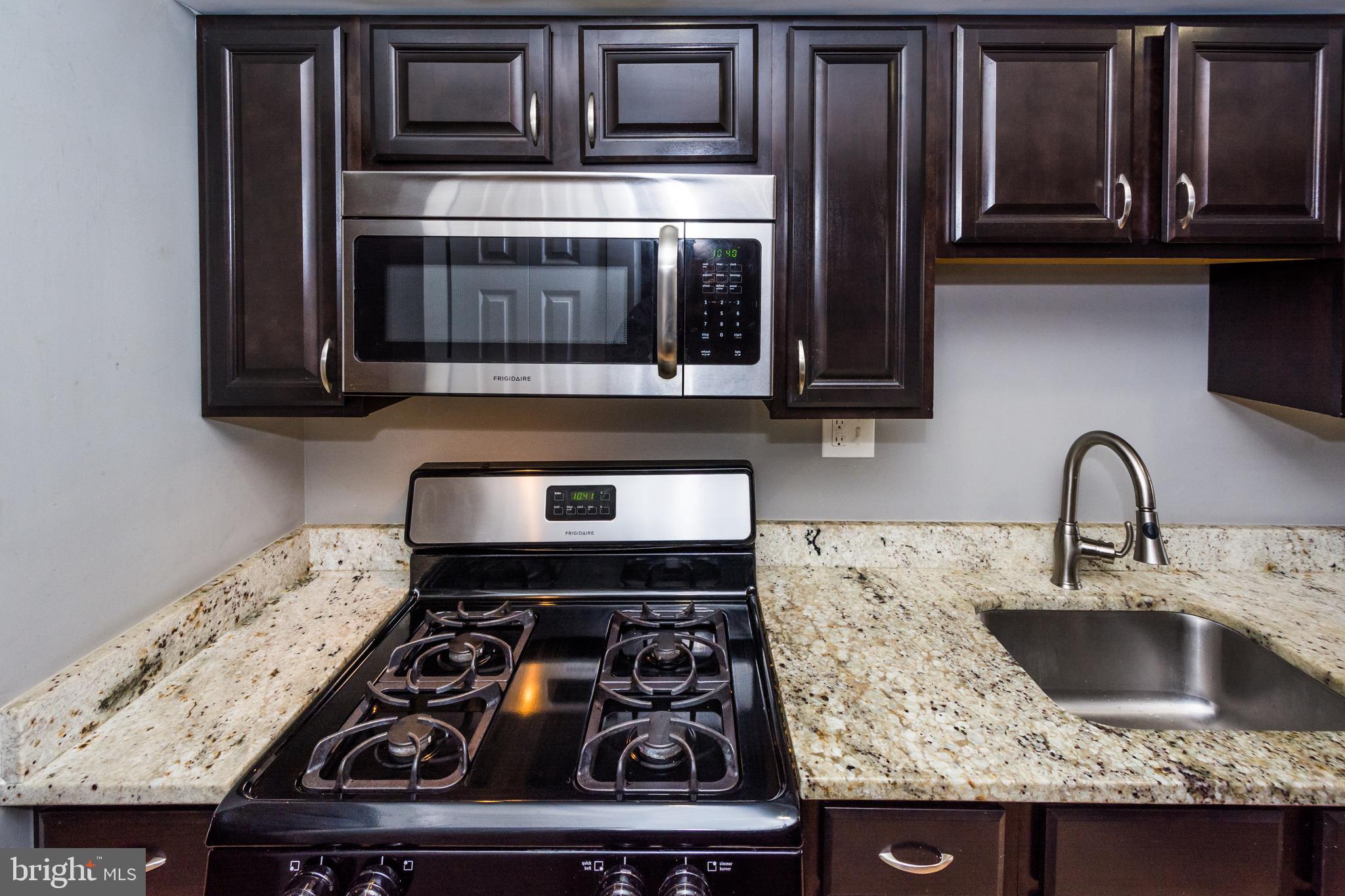 5605 Selford Road Baltimore, MD 21227 - Photo 9 of 47