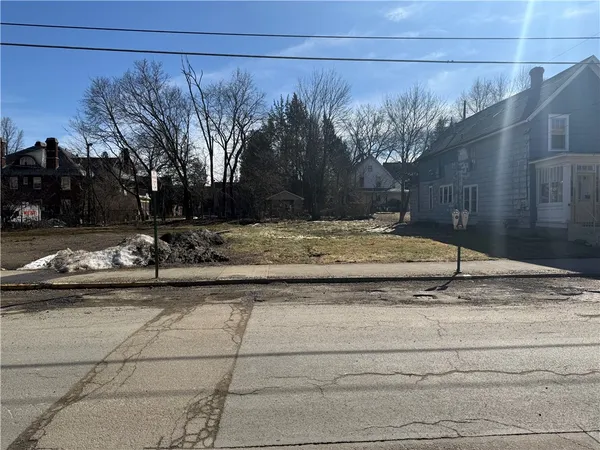 $10,900 | 20 East Corydon Street, Bradford, PA 16701