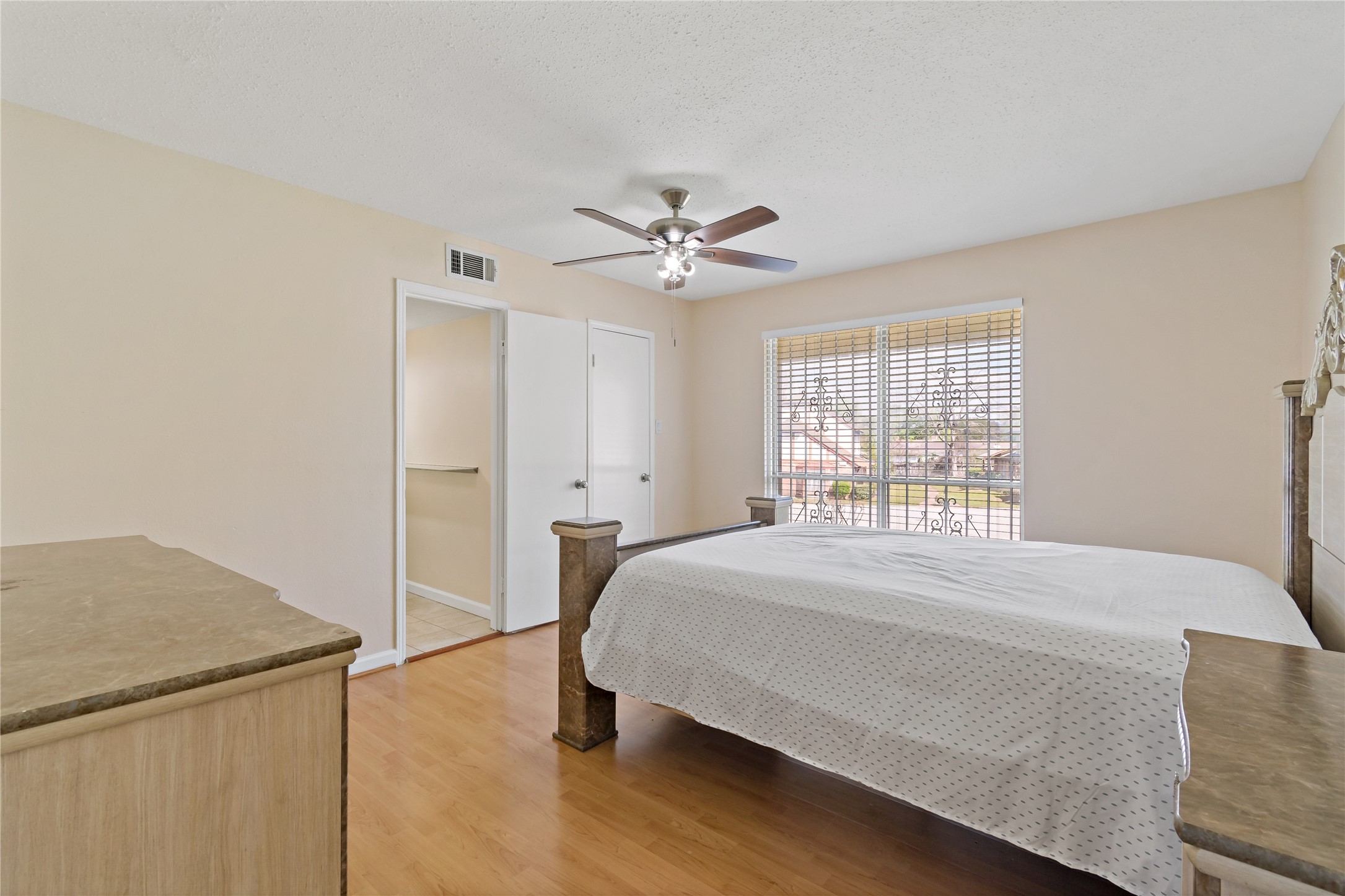 7913 Cook Road Houston, TX 77072 - Photo 12 of 15