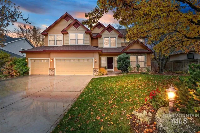 $839,990 | 1214 North Macaile Way, Eagle, ID 83616