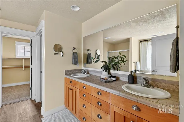 $839,990 | 1214 North Macaile Way, Eagle, ID 83616