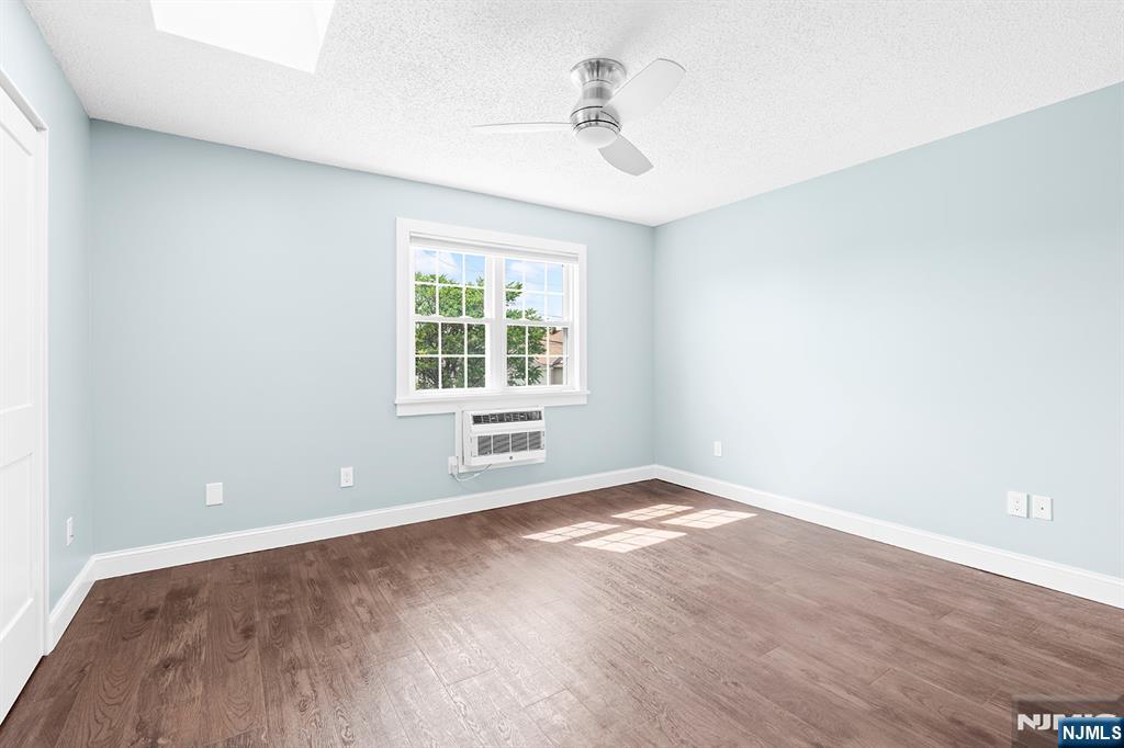 52 Reilly Court Hackensack, NJ 07601 - Photo 15 of 28