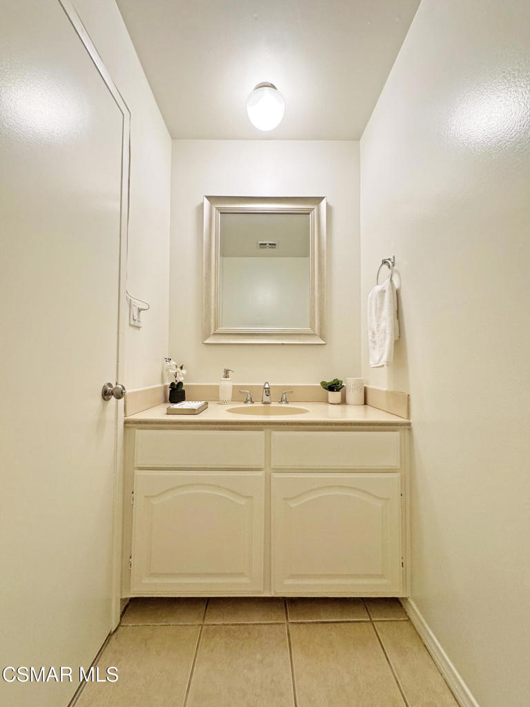 2401 El Portal Way Oxnard, CA 93035 - Photo 14 of 41