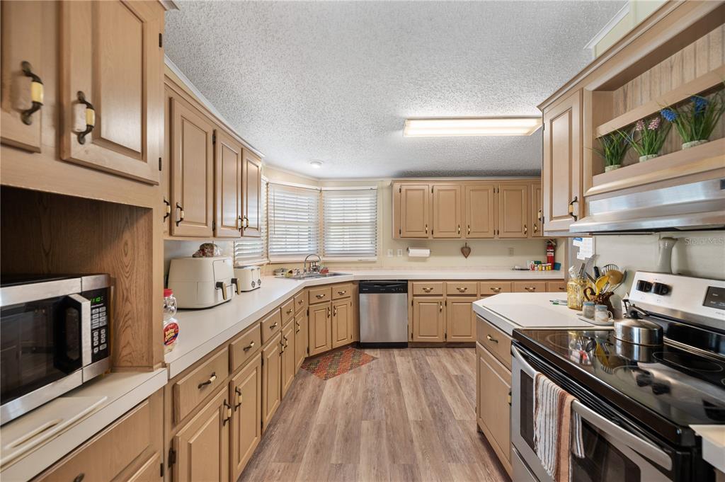1610 Reynolds Road, Unit 333 Lakeland, FL 33801 - Photo 3 of 24