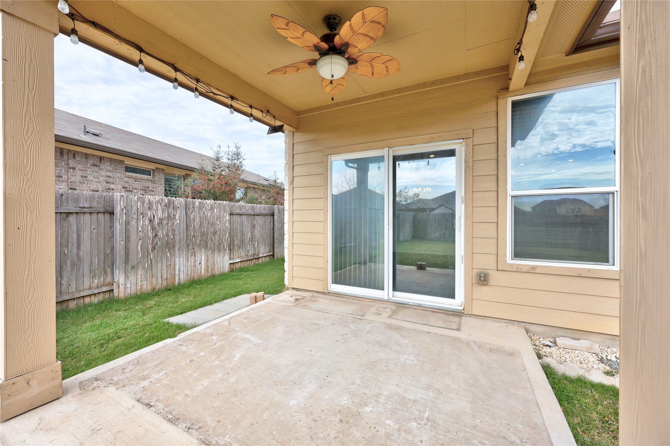 136 Vickers Street Georgetown, TX 78628 - Photo 26 of 33 View of patio / terrace featuring ceiling fan