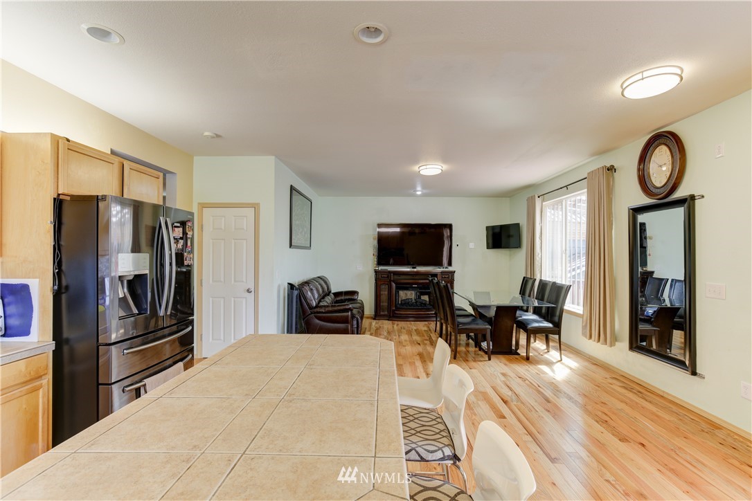 6429 South Langston Road Seattle, WA 98178 - Photo 17 of 21 Gallery Image 17