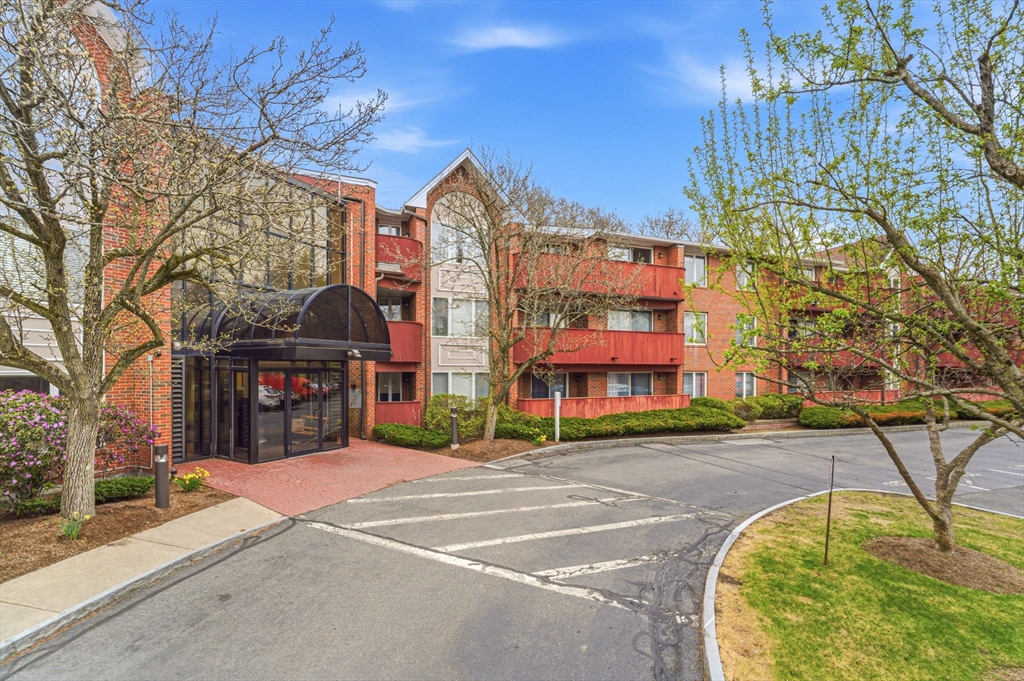 100 Rosemary Way, Unit 206 Needham, MA 02494 - Photo 3 of 24