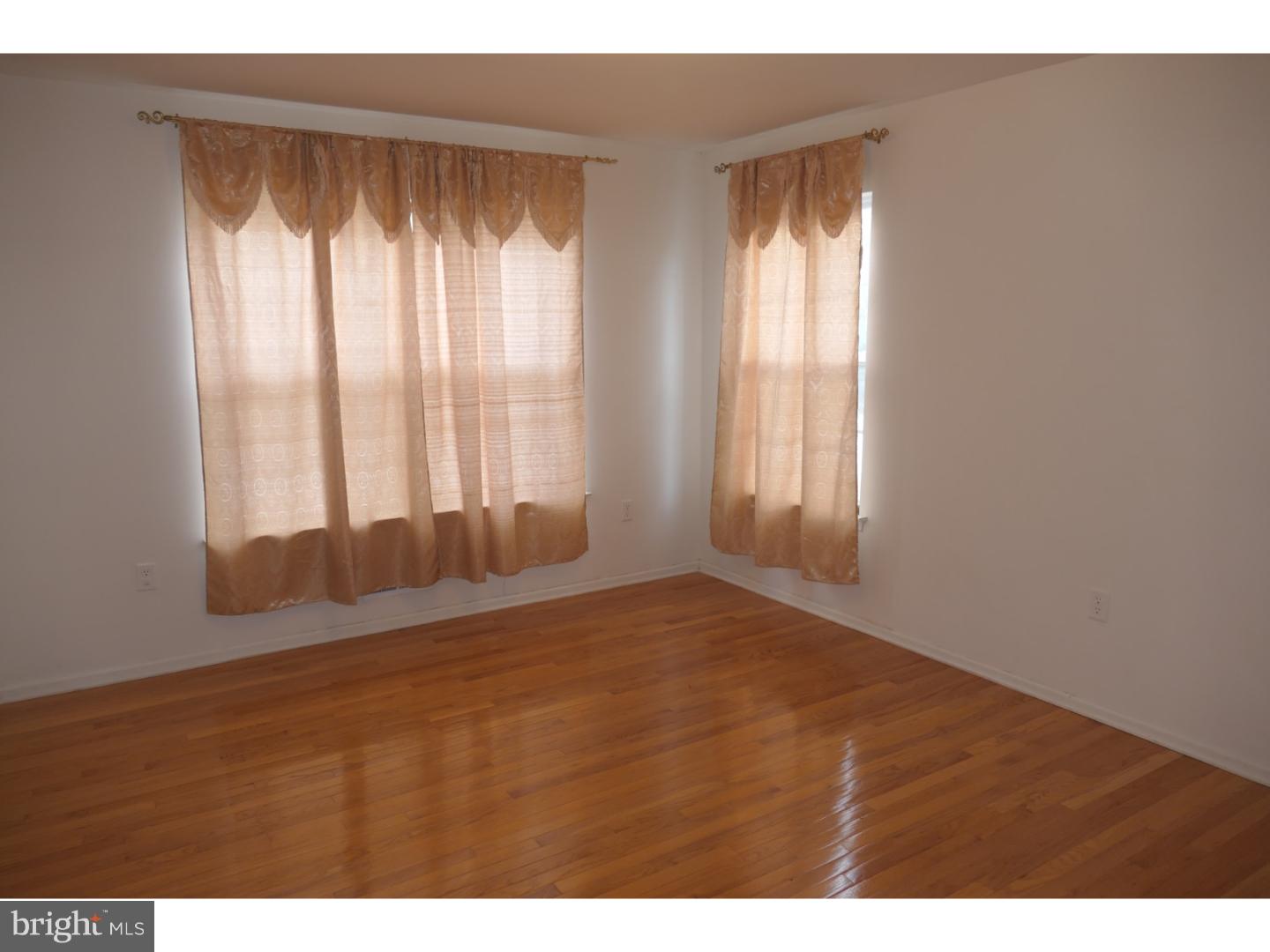 32 Richards Road Lawrenceville, NJ 08648 - Photo 8 of 25 Gallery Image 8