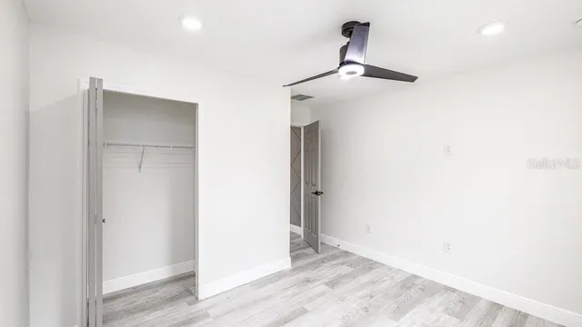 a view of a window in a room