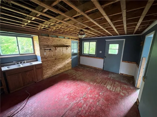 $16,900 | 691 Heistersburg Road, East Millsboro, PA 15433