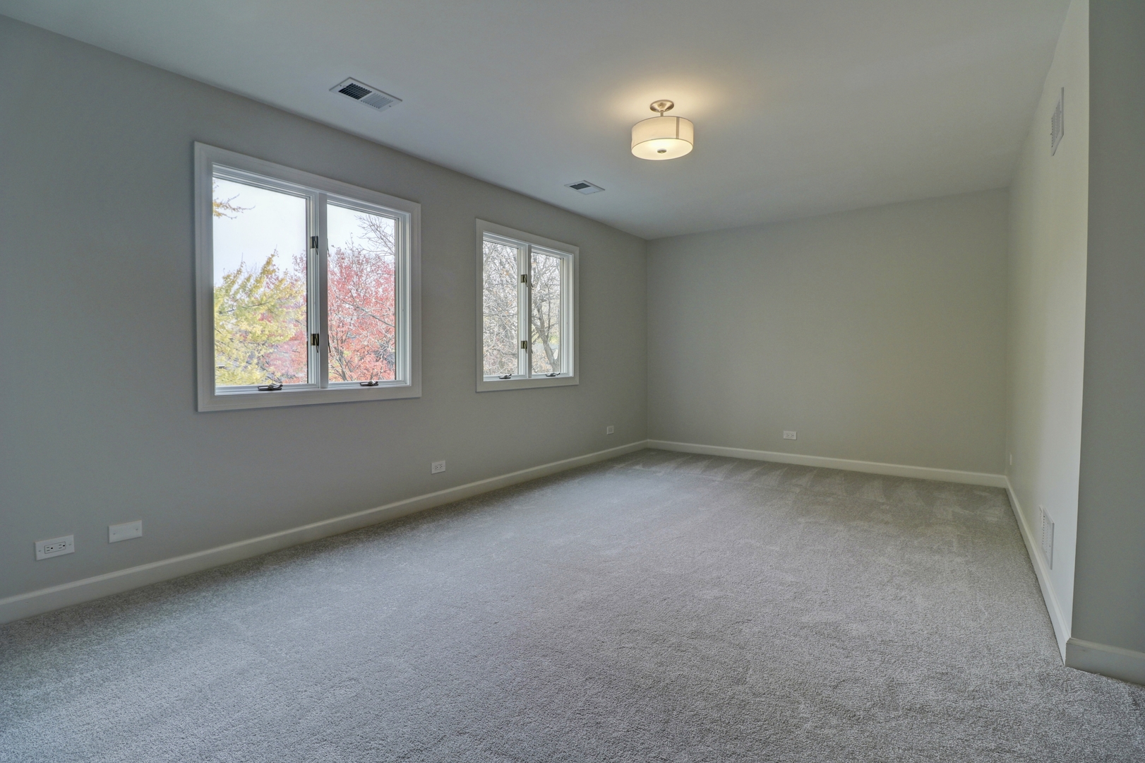 3910 Wolf Road Western Springs, IL 60558 - Photo 29 of 36 an empty room with windows