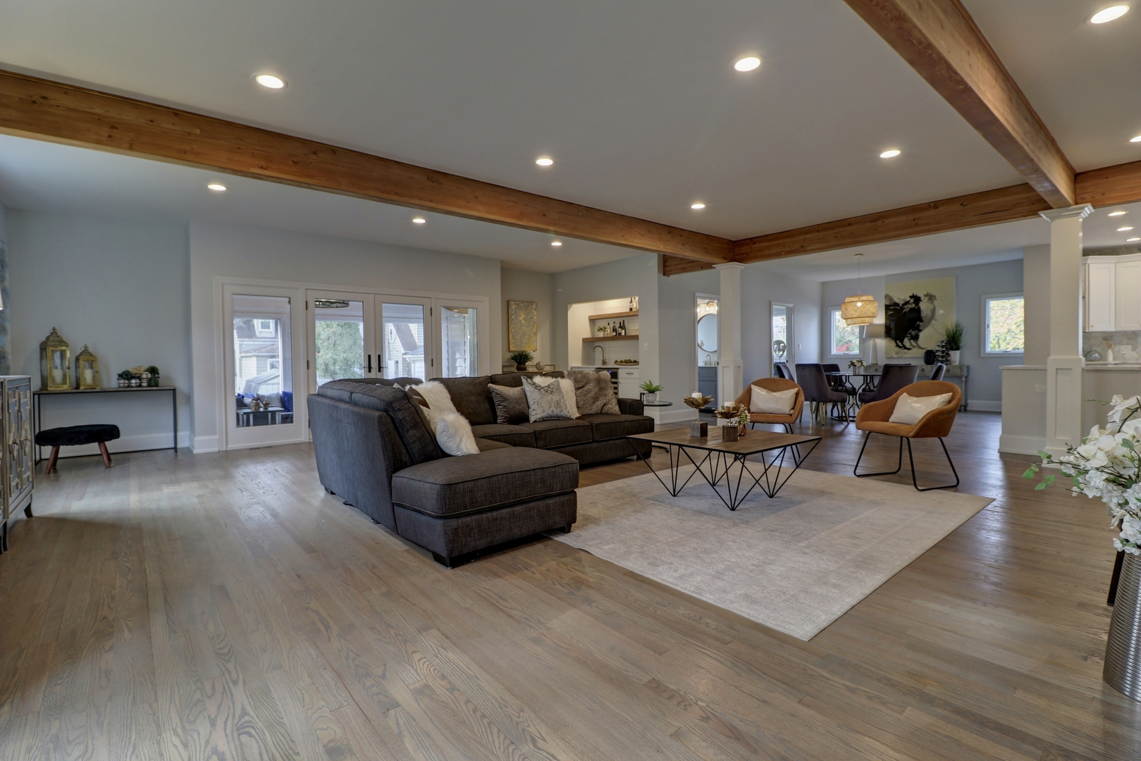 3910 Wolf Road Western Springs, IL 60558 - Photo 8 of 36 a living room with furniture and a wooden floor