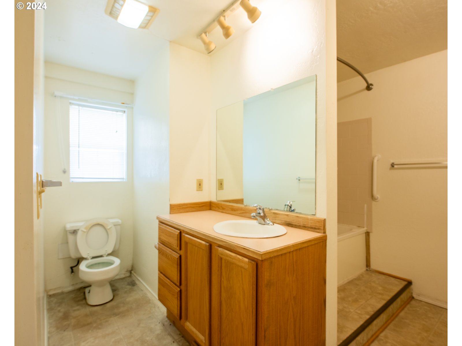 174 Allen Avenue Springfield, OR 97477 - Photo 36 of 45 Gallery Image 36