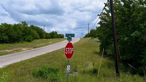 $150,000 | 169 Post Oak Cove, Sunset, TX 76270