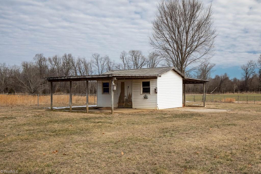 3542 Flynt Road Liberty, NC 27298 - Photo 18 of 21
