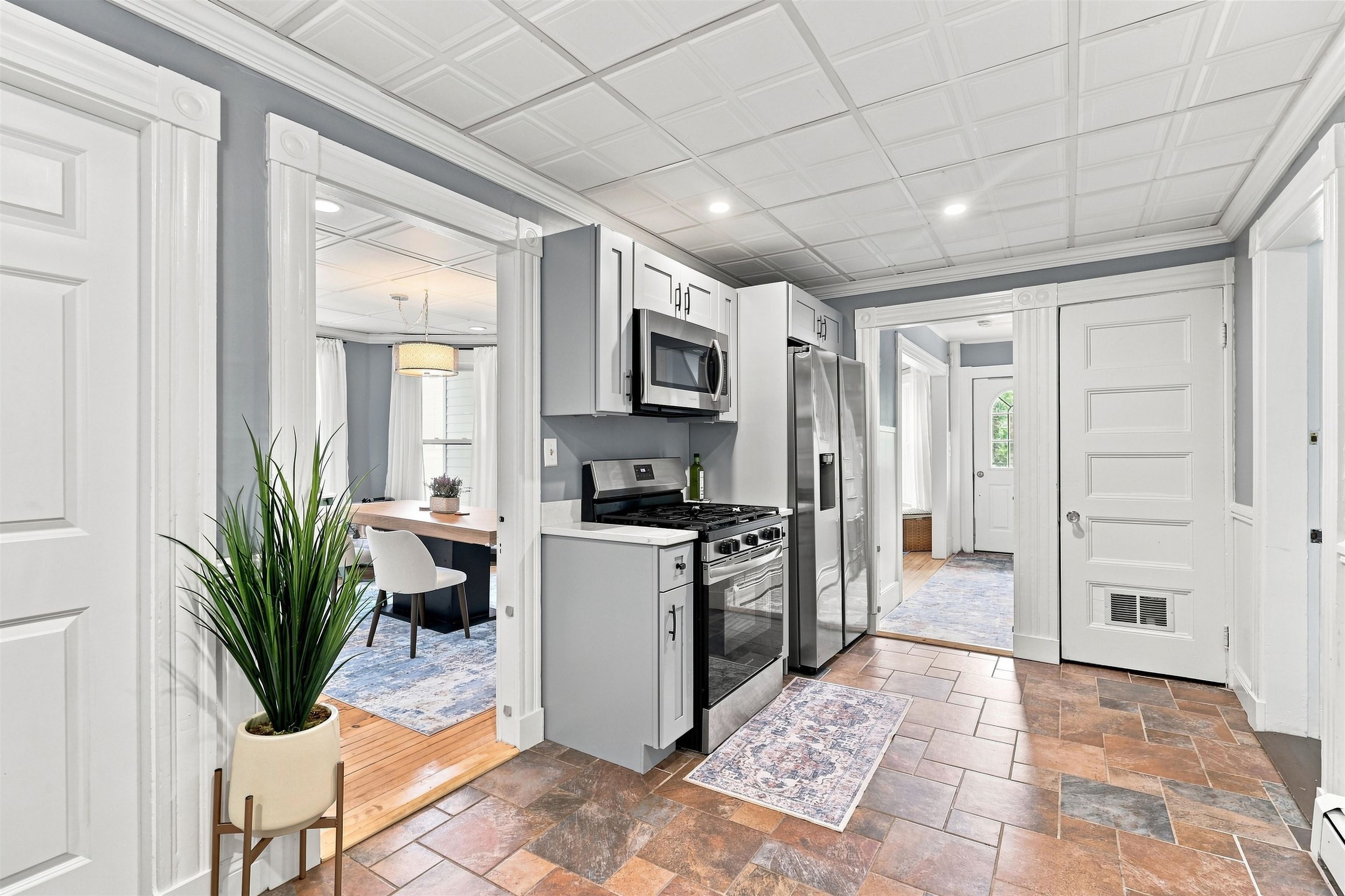 74 Charles Street, Unit 2 Rochester, NH 03867 - Photo 5 of 25 Gallery Image 5
