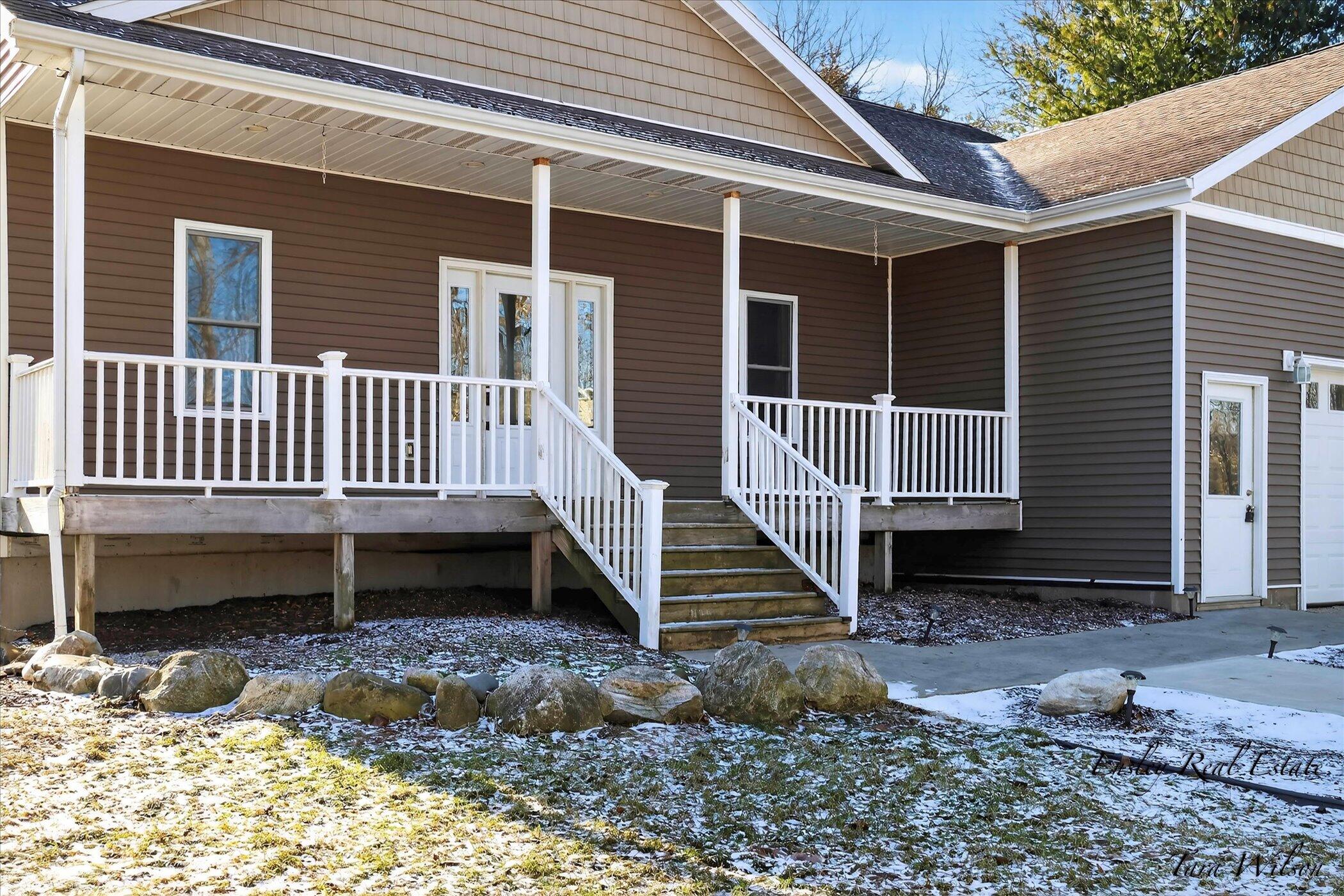 425 Martindale Street Northwest Sparta, MI 49345 - Photo 5 of 39 05-05-425 Martindale St NW Sparta, MI 4