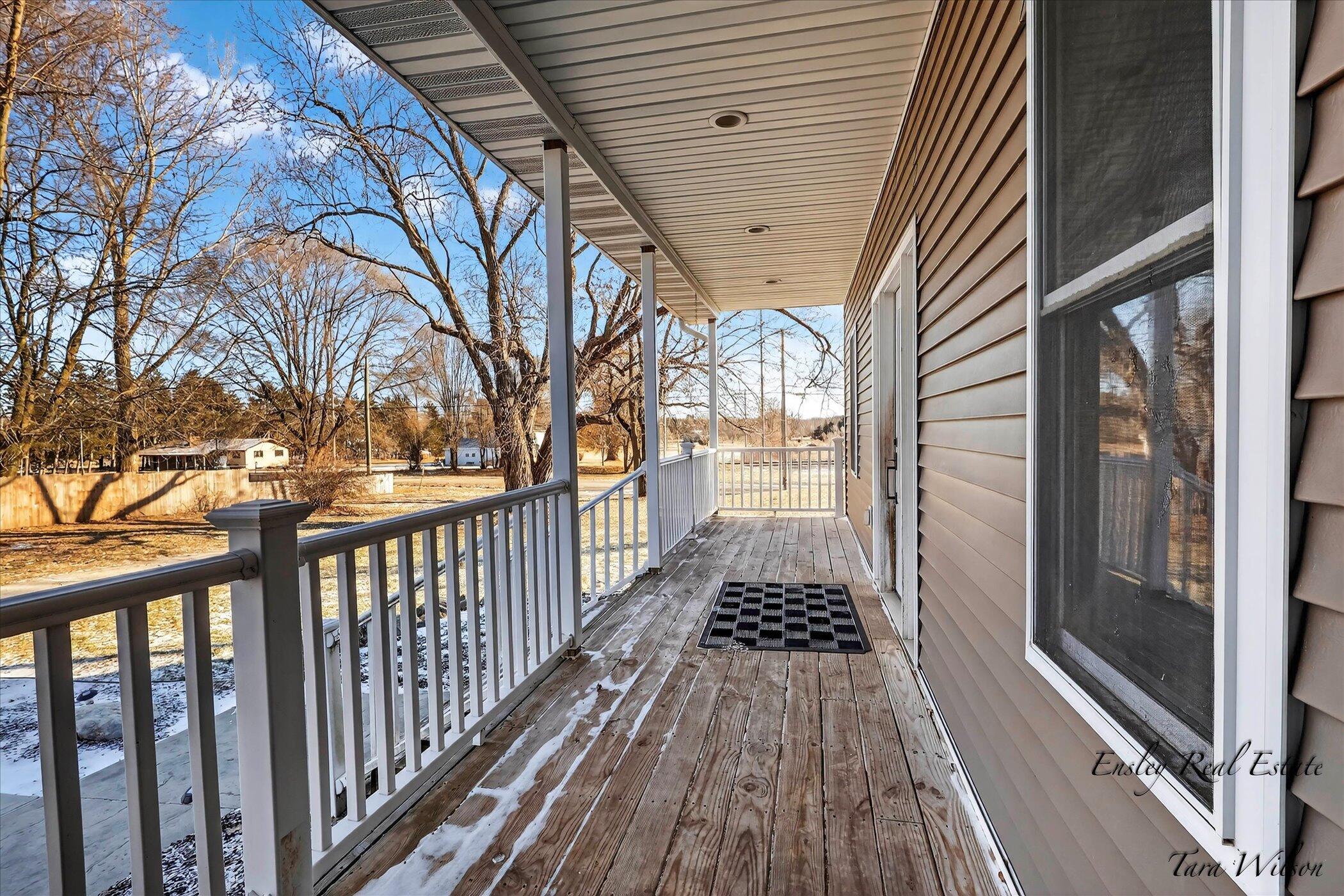 425 Martindale Street Northwest Sparta, MI 49345 - Photo 8 of 39 08-09-425 Martindale St NW Sparta, MI 4