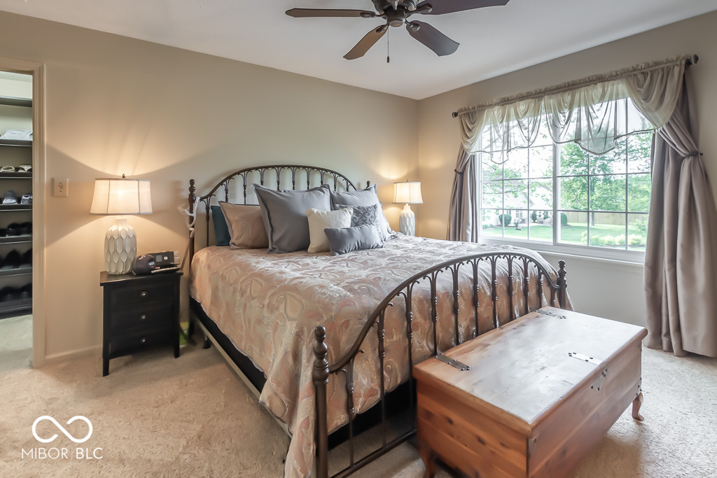 12994 Dellinger Drive Fishers, IN 46038 - Photo 11 of 39