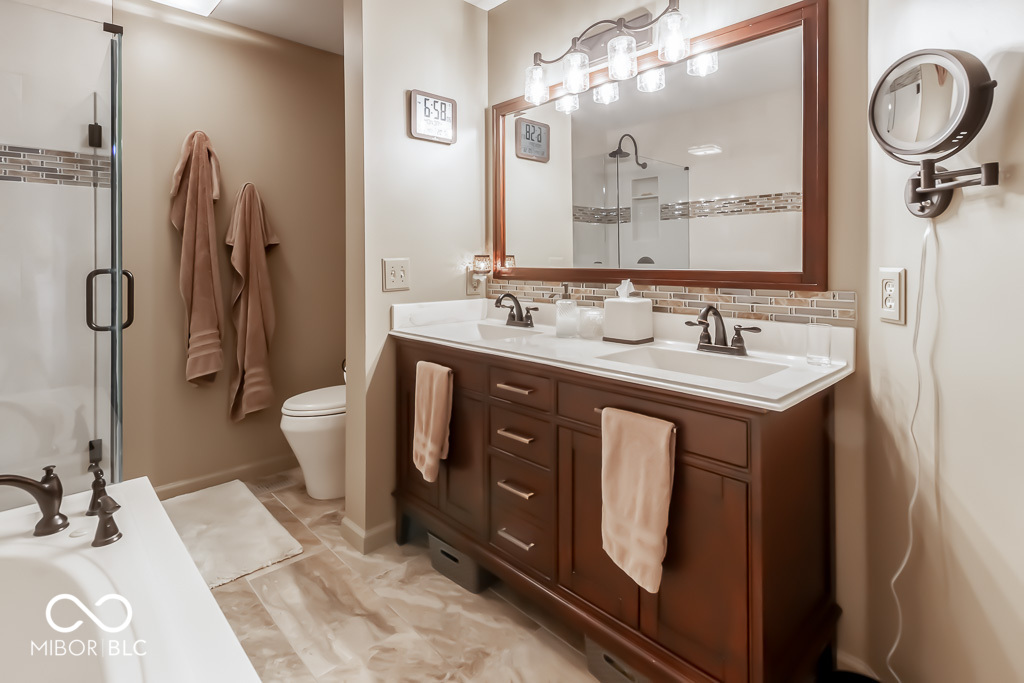 12994 Dellinger Drive Fishers, IN 46038 - Photo 16 of 39